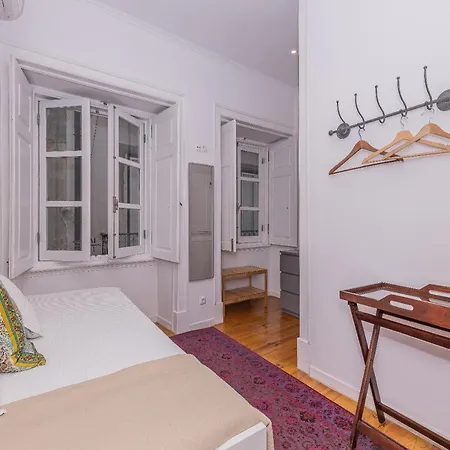 Alfama Comfy Premium *