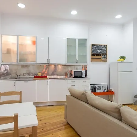 Διαμέρισμα Alfama Comfy Premium