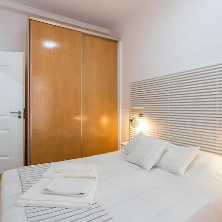 Alfama Comfy Premium * ליסבון