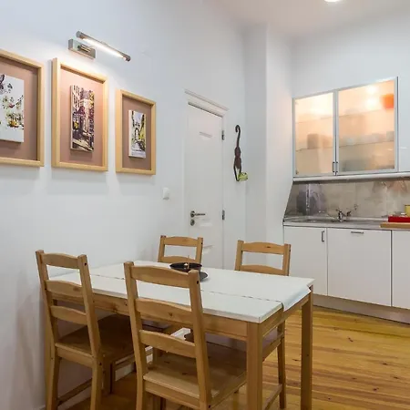 Alfama Comfy Premium Apartamento *